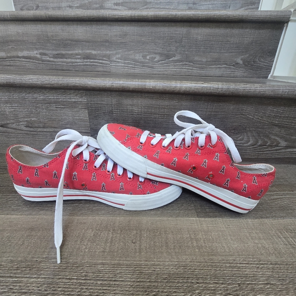 Row One Los Angeles Angels logo canvas tennis shoes Men's 7 women 8.5
